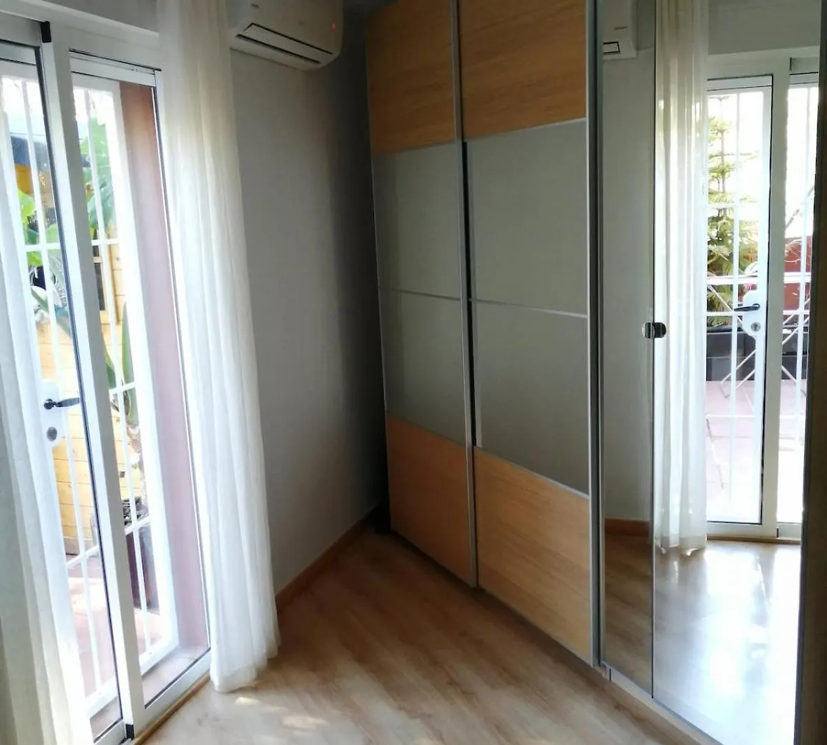Malaga Duplex W Big Terrace Next To The Beach